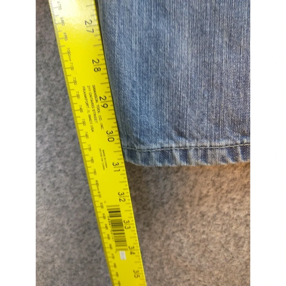 Wrangler Straight Fit Mens Light Wash Blue Denim Jeans 36x31 (Measures 36x31)